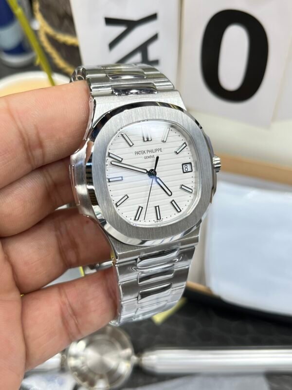 3K Integrated Machine Patek Philippe Sports Elegant Nautilus Replica Counterfeit 5711/1A 010 Watch - Image 5