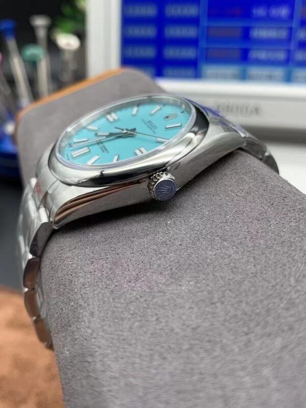 Rolex Oyster Perpetual Blue Dial, 41mm, Top-level Replicated Wristwatch (Delivery Actual Shooting) - Image 3