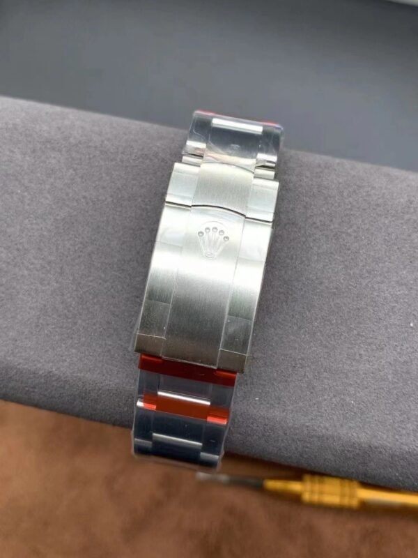 Rolex Oyster Perpetual Blue Dial, 41mm, Top-level Replicated Wristwatch (Delivery Actual Shooting) - Image 6