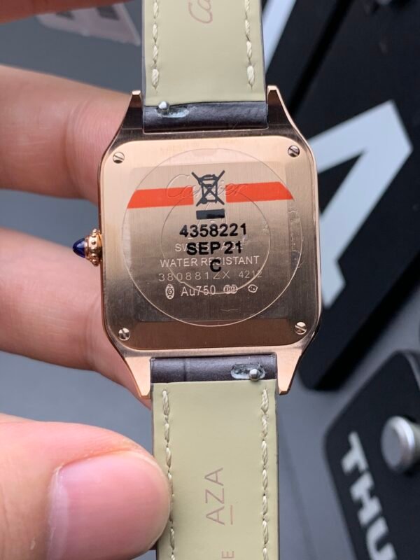 Cartier Santos Series, Top-level Replicated Wristwatch (Delivery Actual Shooting) - Image 2