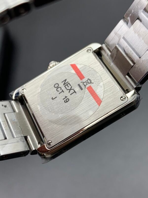 Cartier Tank Series, Ladies' Watch, Top-level Replicated Wristwatch (Delivery Actual Shooting) - Image 4