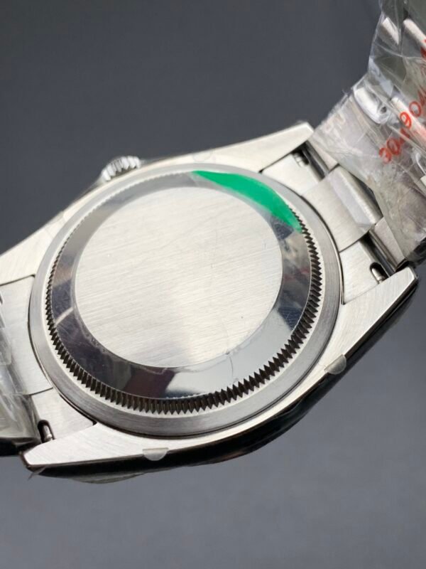Rolex Oyster Perpetual Series Top-level High Imitation Replicated Watch (Delivery Actual Shooting) - Image 3