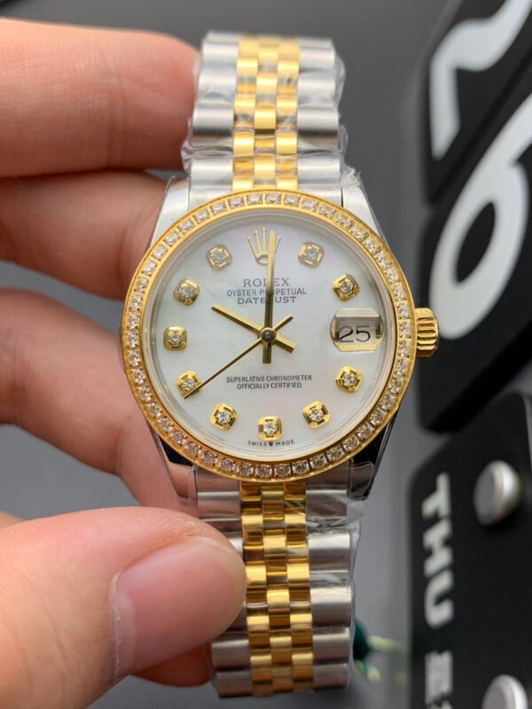 Rolex Datejust Series Day-Date, Ladies' Diamond-set, 1:1 Replicated High Imitation Watch, Wristwatch
