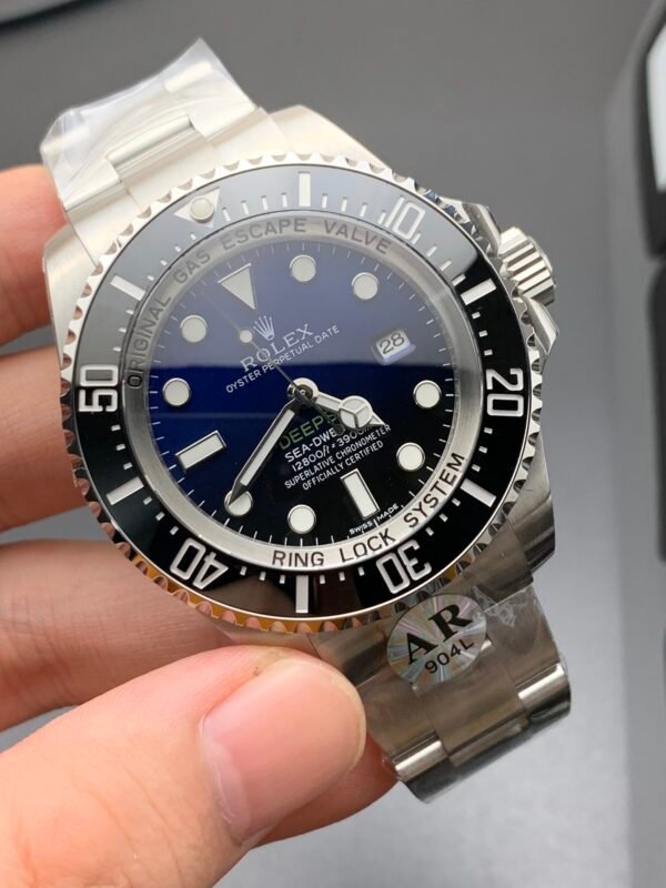 Rolex Submariner Model New Gradient Version Super Replicated High Imitation Wristwatch (Actual Shooting) - Image 5