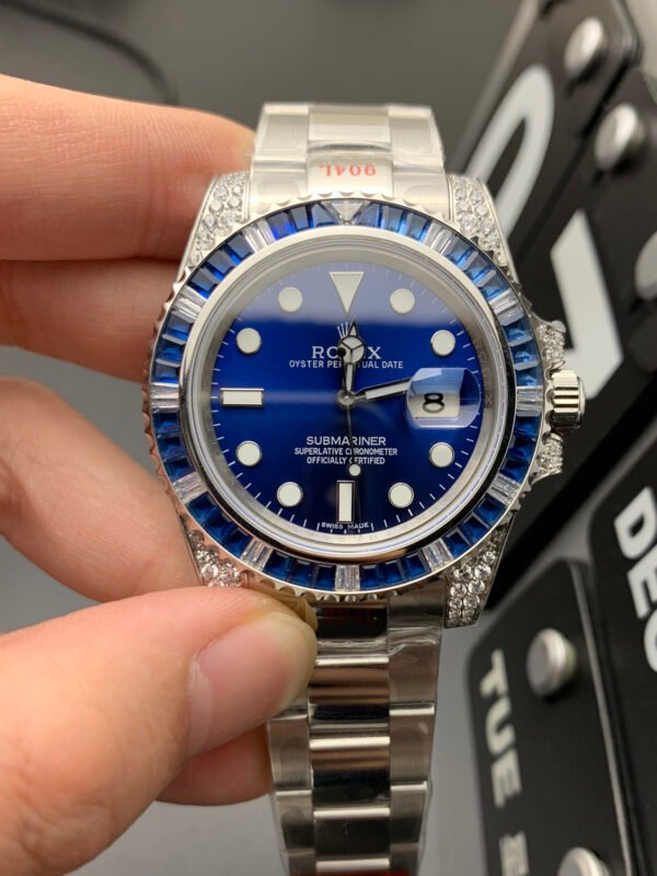 Rolex Submariner Model Diamond-set New Version, Super Replicated High Imitation Wristwatch (Actual Shooting)
