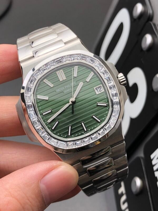Patek Philippe Sport Elegance Series Nautilus, Diamond-set, Top-level Replicated Wristwatch (Actual Shooting) - Image 4
