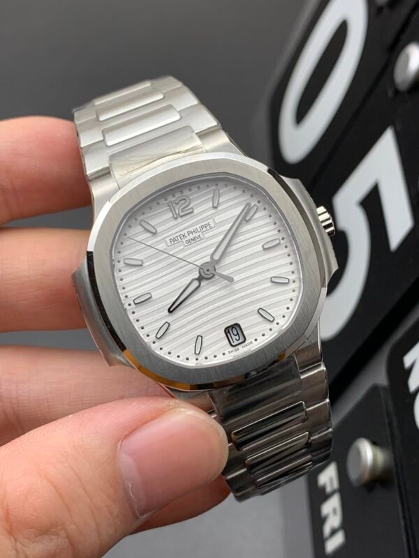 Patek Philippe Sport Elegance Series Nautilus, Ladies' Version, Top-level Replicated Wristwatch (Actual Shooting) - Image 4