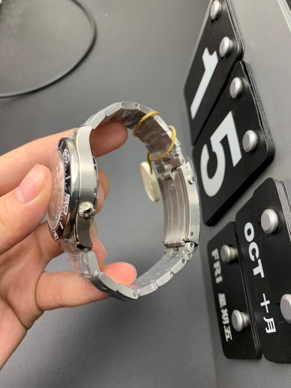 Omega Seamaster Series, Top-level 1:1 Replicated Clone Wristwatch (Video Review and Actual Shooting) - Image 2