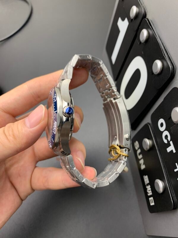 Omega Seamaster 300 Series, Top-level 1:1 Replicated Clone Wristwatch (Video Review and Actual Shooting) - Image 5