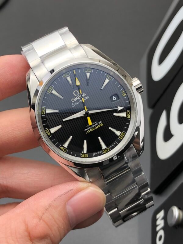 Omega Seamaster Series, Bumblebee, Top-level 1:1 Replicated Clone Wristwatch (Video Review and Actual Shooting) - Image 5