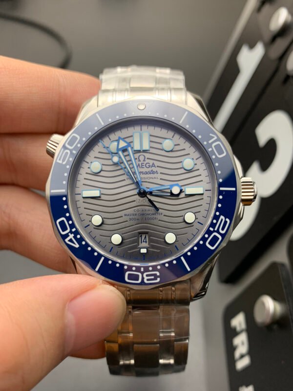 Omega Seamaster 300 Series, Winter Olympics, Top-level 1:1 Replicated Clone Wristwatch (Video Review and Actual Shooting)