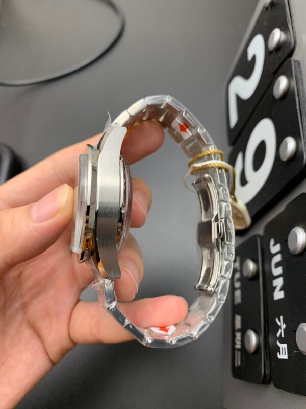 Omega Speedmaster Series, Top-level 1:1 Replicated Clone Wristwatch (Video Review and Actual Shooting) - Image 4