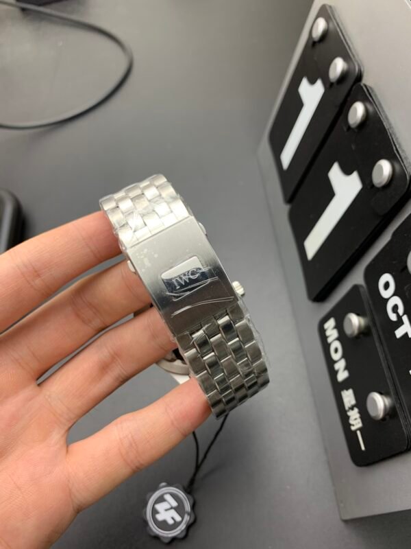 IWC Pilot's Series, Chronograph, Top-level 1:1 Replicated Clone Wristwatch (Video Review and Actual Shooting) - Image 4