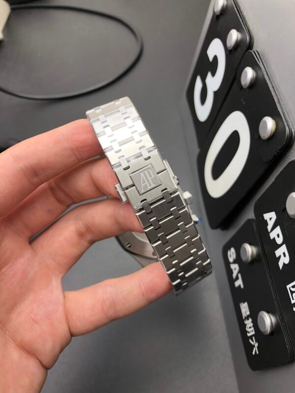 Audemars Piguet Royal Oak Concept Series, Top-level 1:1 Replicated Clone Wristwatch (Video Review and Actual Shooting) - Image 3