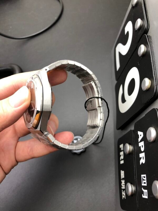 Audemars Piguet Royal Oak Concept Series, Top-level 1:1 Replicated Clone Wristwatch (Video Review and Actual Shooting) - Image 3