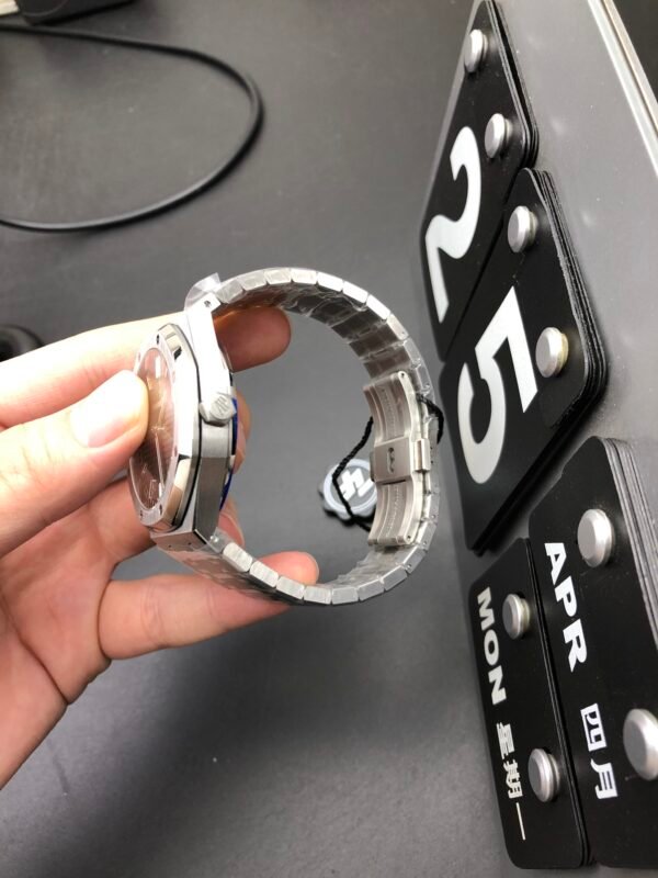 Audemars Piguet Royal Oak Concept Series, Top-level 1:1 Replicated Clone Wristwatch (Video Review and Actual Shooting) - Image 4