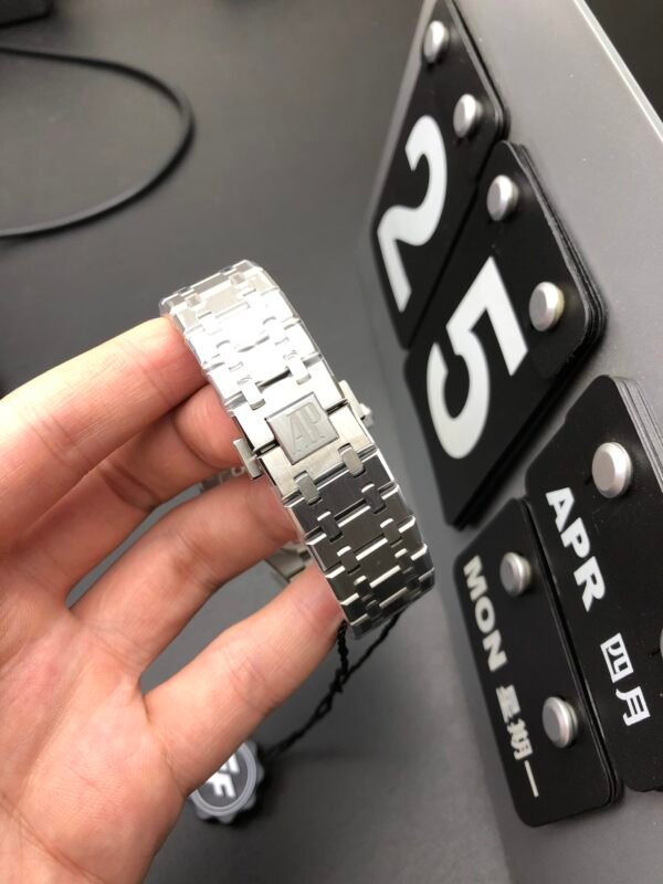 Audemars Piguet Royal Oak Concept Series, Top-level 1:1 Replicated Clone Wristwatch (Video Review and Actual Shooting) - Image 6