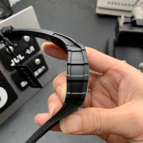 Richard Mille Carbon Fiber, High Imitation Top-level 1:1 Replicated Clone Wristwatch (Video Review and Actual Shooting) - Image 6