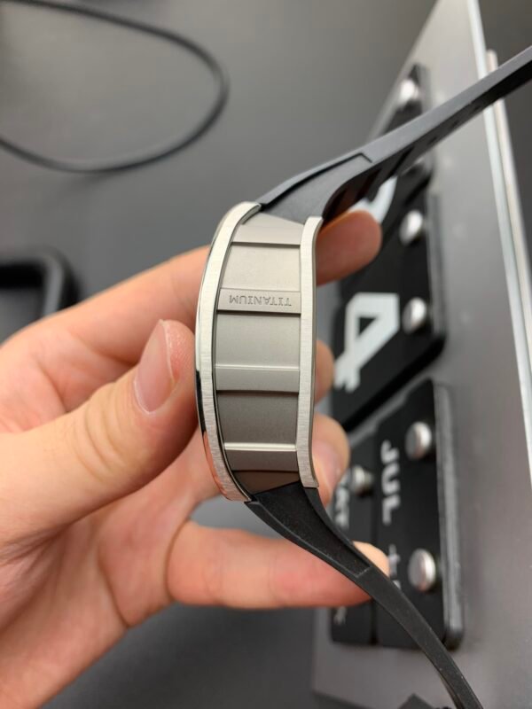 Richard Mille Chronograph, High Imitation Top-level 1:1 Replicated Clone Wristwatch (Video Review and Actual Shooting) - Image 3
